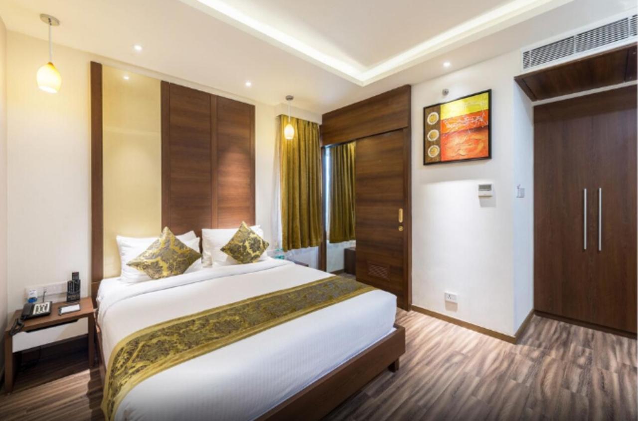 Jagadish Brigade Hotel Bangalore Extérieur photo